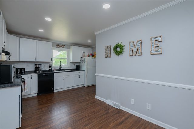 504 Cunningham Road, Taylors, SC 29687
