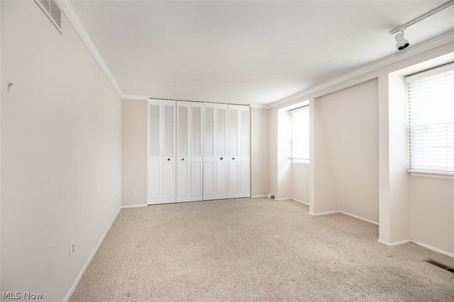 5866 Ogilby Drive, Hudson, OH 44236