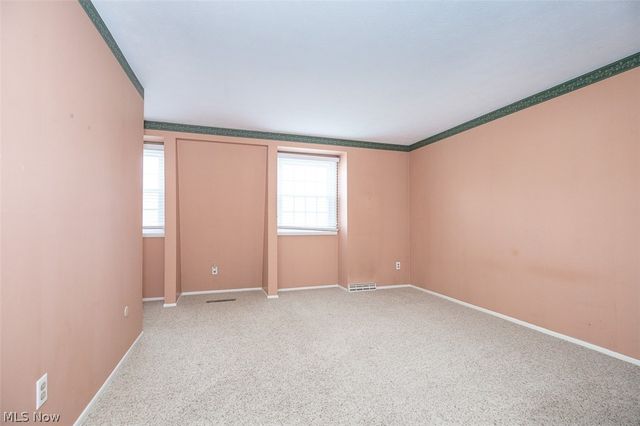 5866 Ogilby Drive, Hudson, OH 44236