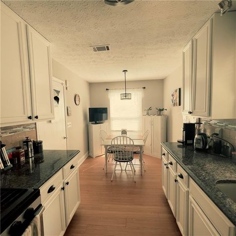 2722 Inverloch Circle, Duluth, GA 30096