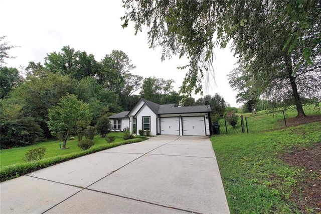2722 Inverloch Circle, Duluth, GA 30096