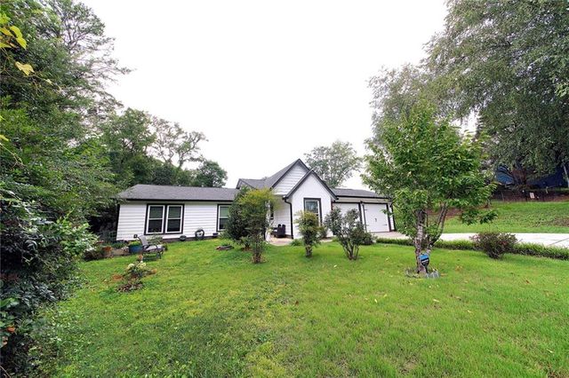 2722 Inverloch Circle, Duluth, GA 30096