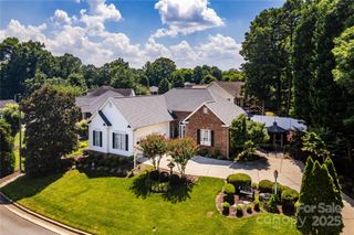 2218 Wednesbury Court, Kannapolis, NC 28083