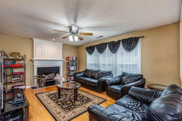 660 Glenbarrett Court NE, Marietta, GA 30066