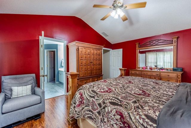 660 Glenbarrett Court NE, Marietta, GA 30066