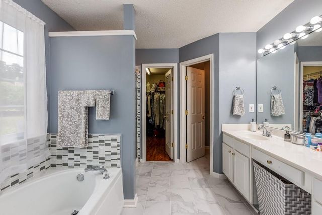 660 Glenbarrett Court NE, Marietta, GA 30066
