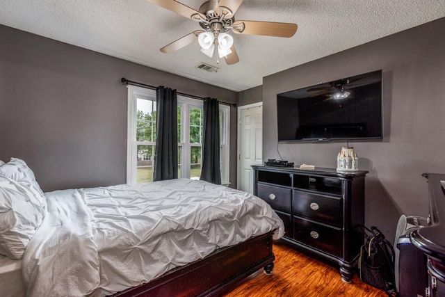 660 Glenbarrett Court NE, Marietta, GA 30066