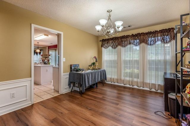 660 Glenbarrett Court NE, Marietta, GA 30066