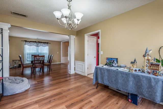 660 Glenbarrett Court NE, Marietta, GA 30066