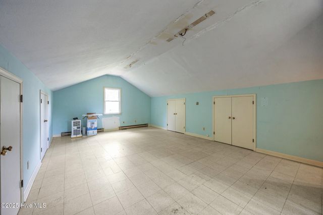 1206 Summit Avenue, Washington, NC 27889