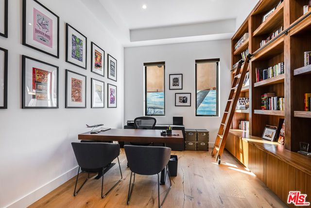 4530 Libbit Avenue, Encino (los Angeles), CA 91436