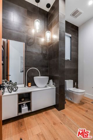 4530 Libbit Avenue, Encino (los Angeles), CA 91436