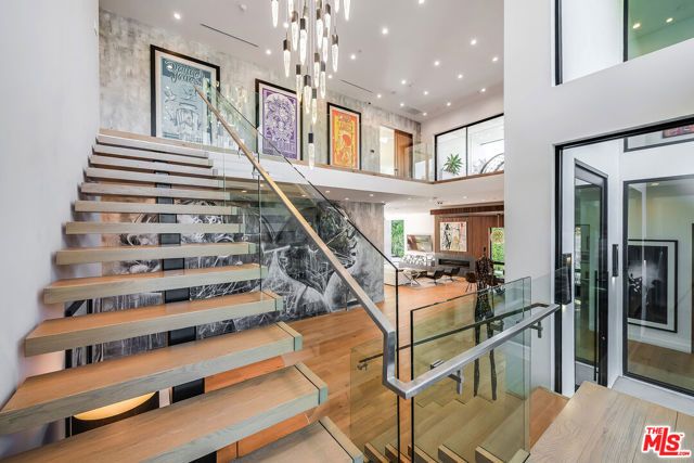 4530 Libbit Avenue, Encino (los Angeles), CA 91436