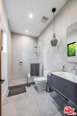 4530 Libbit Avenue, Encino (los Angeles), CA 91436