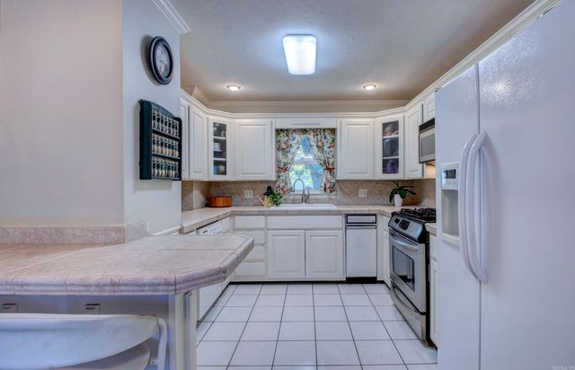 109 Winnwood Road, Little Rock, AR 72207