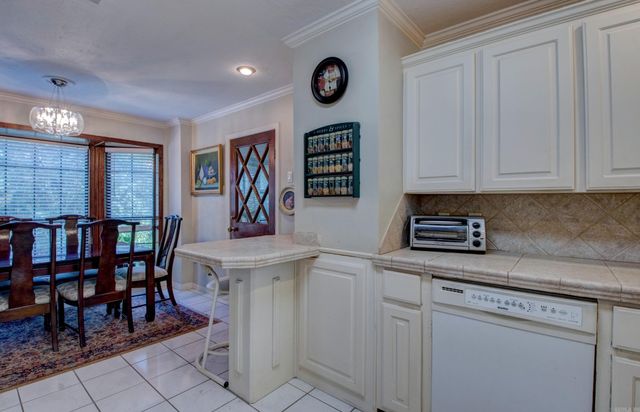 109 Winnwood Road, Little Rock, AR 72207