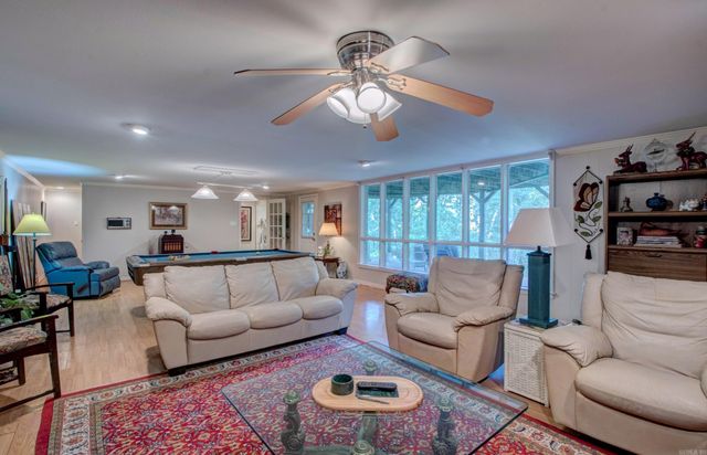 109 Winnwood Road, Little Rock, AR 72207