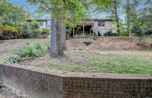 109 Winnwood Road, Little Rock, AR 72207
