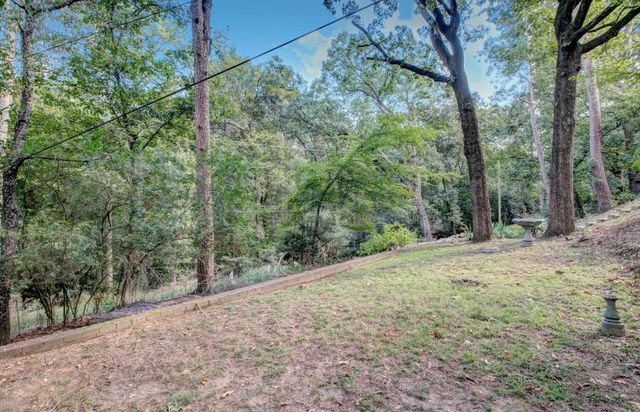 109 Winnwood Road, Little Rock, AR 72207