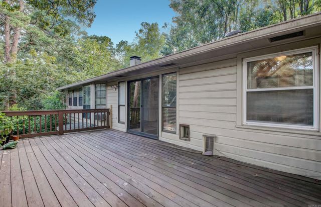 109 Winnwood Road, Little Rock, AR 72207