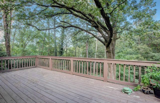 109 Winnwood Road, Little Rock, AR 72207