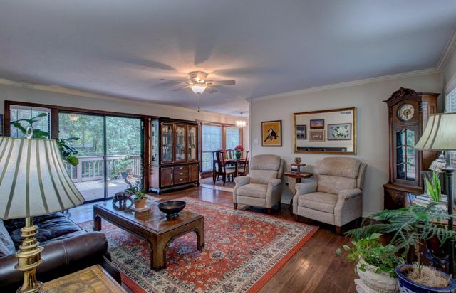 109 Winnwood Road, Little Rock, AR 72207