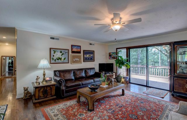 109 Winnwood Road, Little Rock, AR 72207