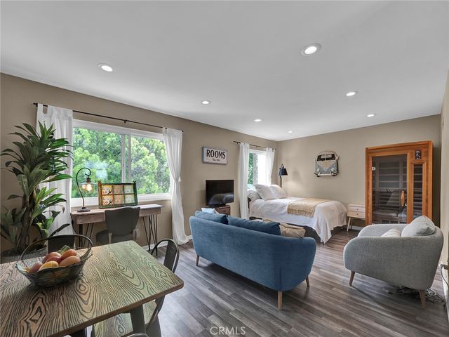 11813 Runnymede Street 44, North Hollywood, CA 91605