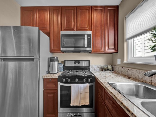 11813 Runnymede Street 44, North Hollywood, CA 91605