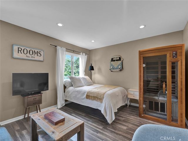 11813 Runnymede Street 44, North Hollywood, CA 91605