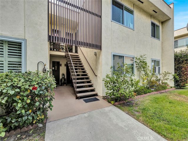 11813 Runnymede Street 44, North Hollywood, CA 91605