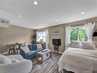 11813 Runnymede Street 44, North Hollywood, CA 91605