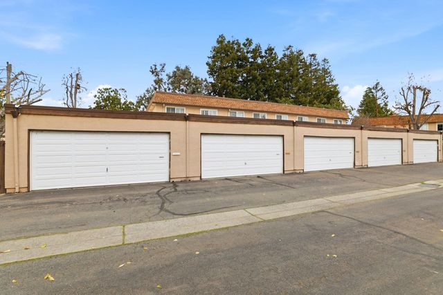 38524 Burdette Cmn, Fremont, CA 94536