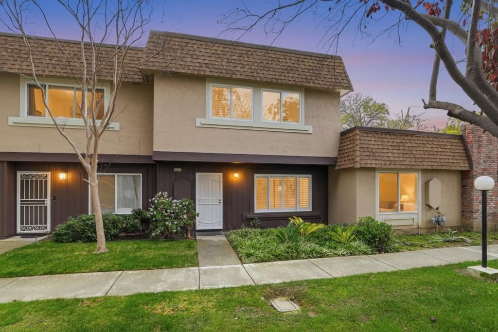 38524 Burdette Cmn, Fremont, CA 94536