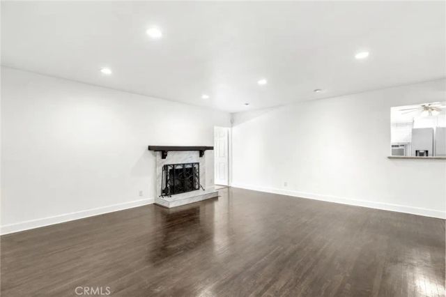 7459 VANALDEN AVE, Reseda, CA 91335