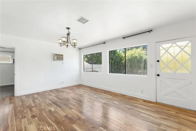 7459 VANALDEN AVE, Reseda, CA 91335