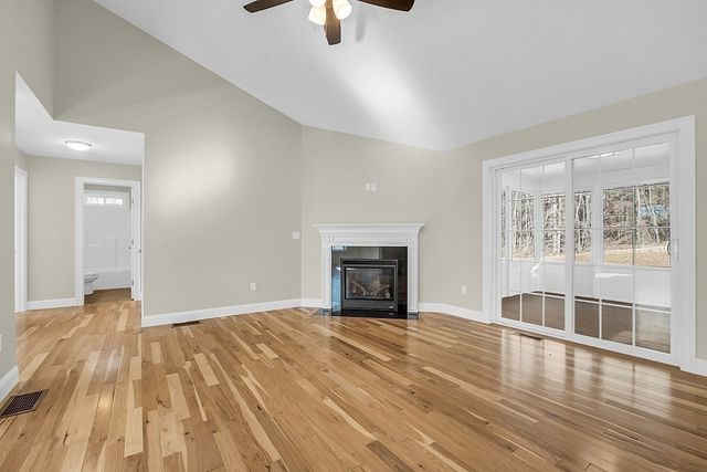 523 Alpine Rd Wachusett, Fitchburg, MA 01420