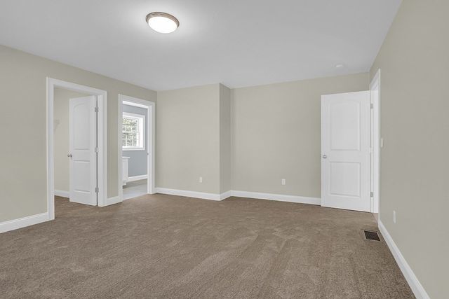 523 Alpine Rd Wachusett, Fitchburg, MA 01420