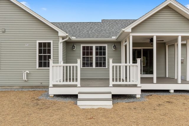 523 Alpine Rd Wachusett, Fitchburg, MA 01420