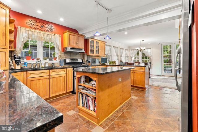 5419 SPRINGLAKE, Baltimore, MD 21212