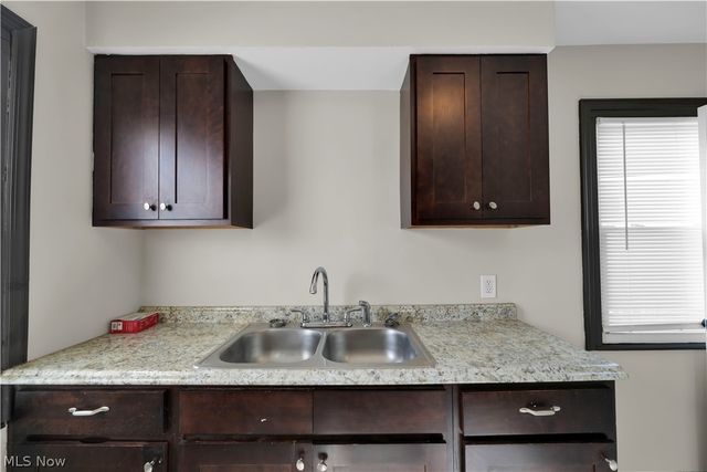 15705 Maplewood Avenue, Maple Heights, OH 44137