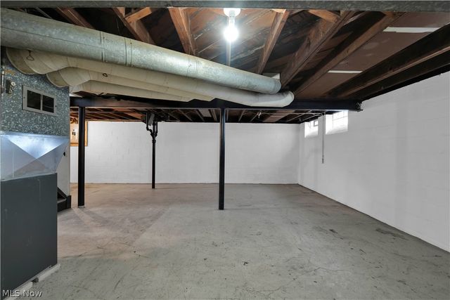 15705 Maplewood Avenue, Maple Heights, OH 44137