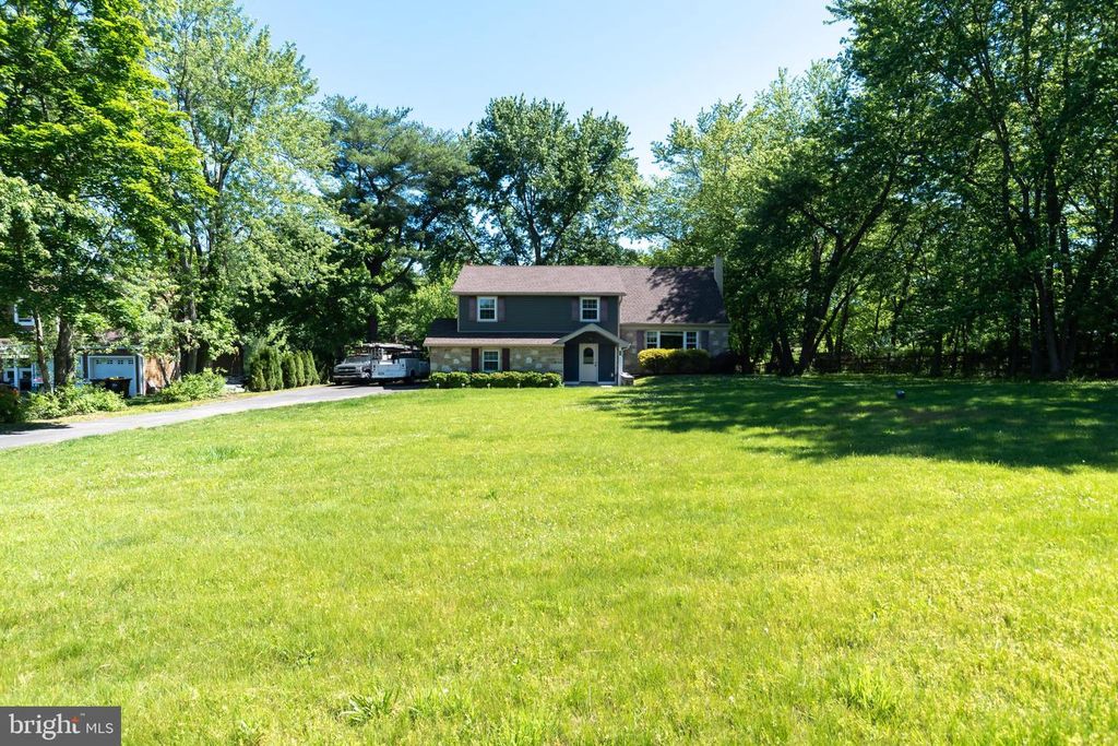 3031 BRISTOL RD, Warrington, PA 18976