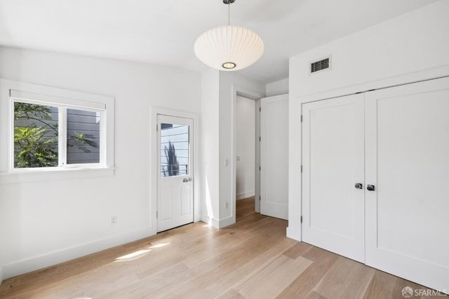 2977 21st Street 2977a, San Francisco, CA 94110