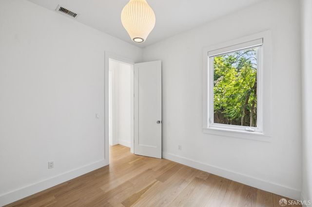 2977 21st Street 2977a, San Francisco, CA 94110