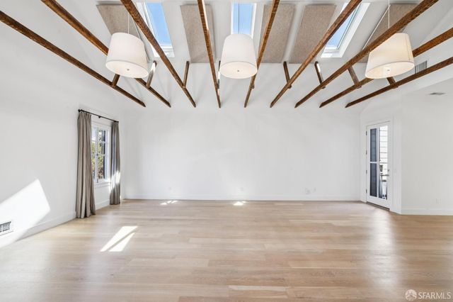 2977 21st Street 2977a, San Francisco, CA 94110