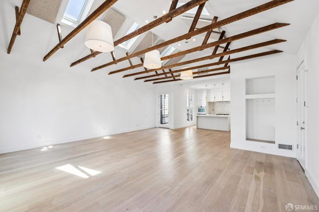 2977 21st Street 2977a, San Francisco, CA 94110