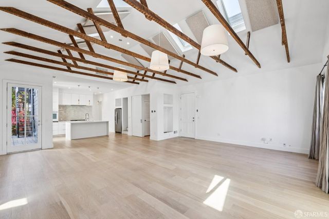 2977 21st Street 2977a, San Francisco, CA 94110