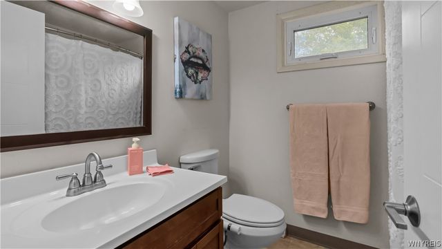 25 Villa Park, Cheektowaga, NY 14227