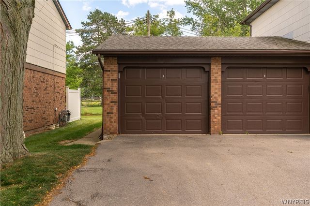 25 Villa Park, Cheektowaga, NY 14227
